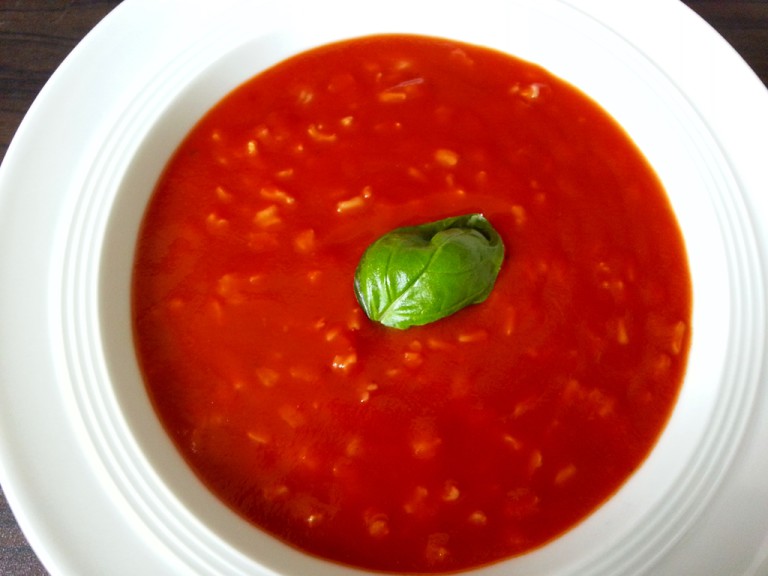 Schnelle Tomatensuppe mit Reis – leicht-essen.de